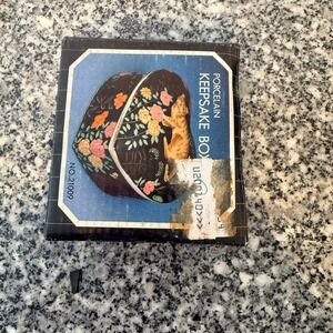 Vintage Action Industries Vintage Porcelain Keepsake Box Heart Black Floral Cat